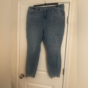 LIKE NEW! Good American Skinny Jeans